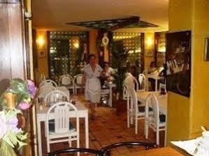 Le Faubourg Opera Hotel Parijs