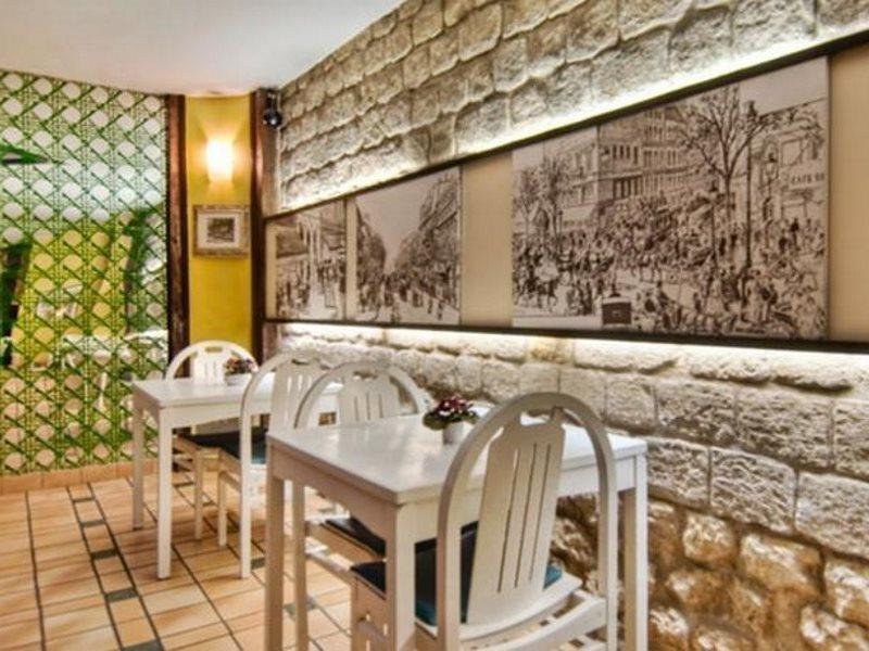 Le Faubourg Opera 2* Parijs